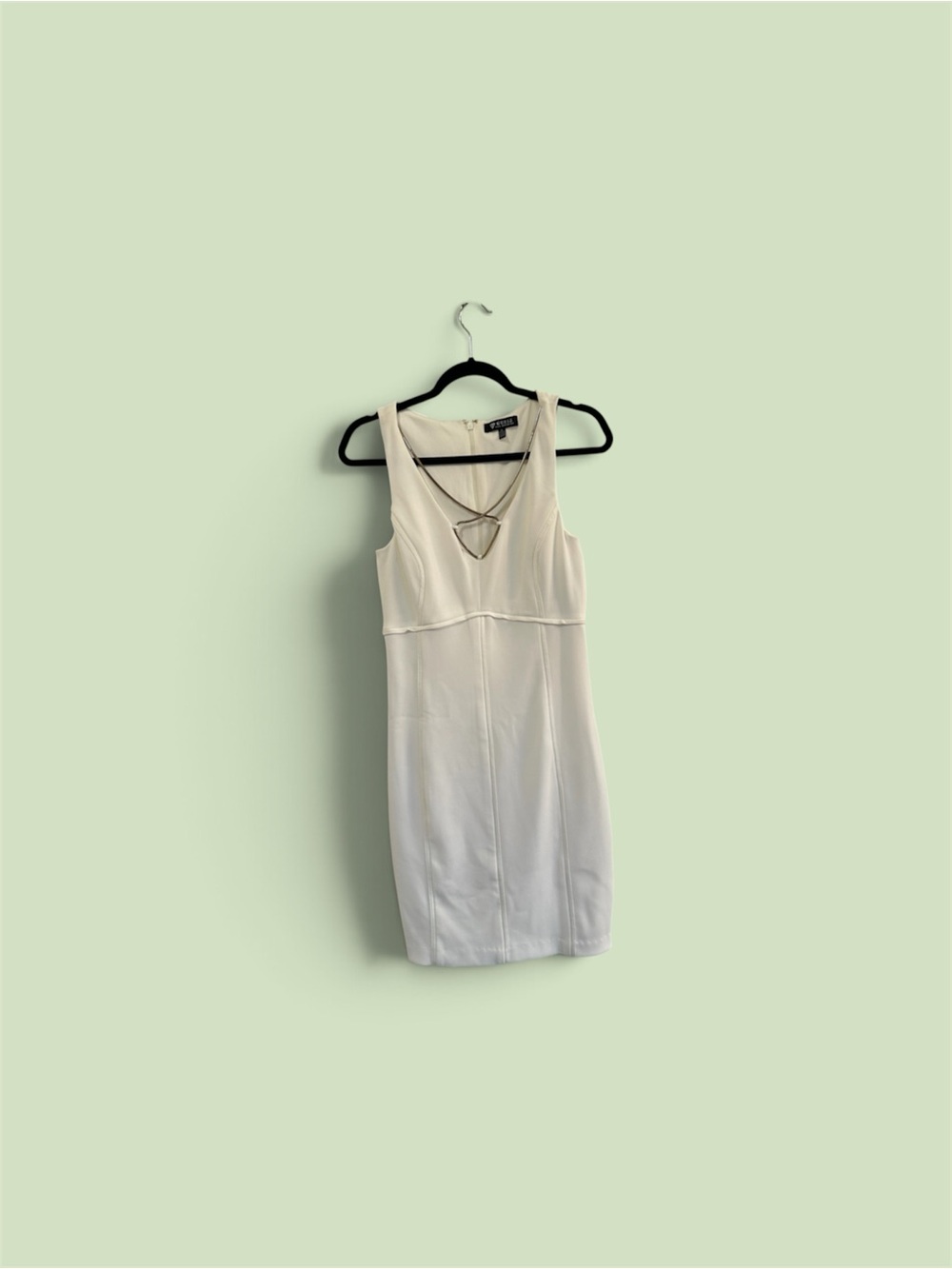 Guess Sleeveless Cream Bodycon Dress with V-Neck Trim